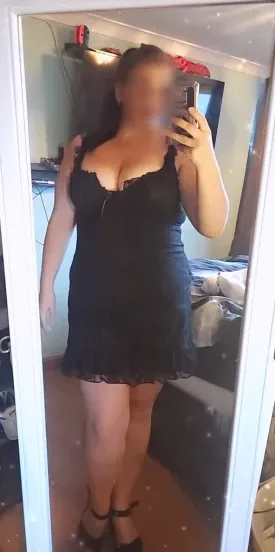 Ellen, 35