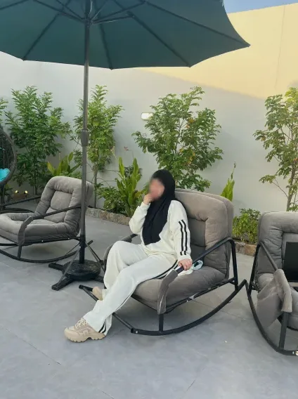 Esila, 26