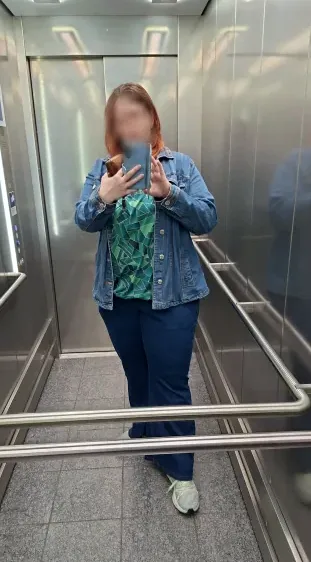 Esmee, 40