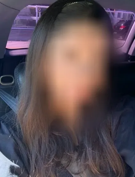 Isabella, 28