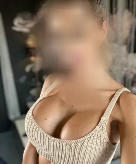Sanne, 36