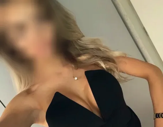Yasmin, 30